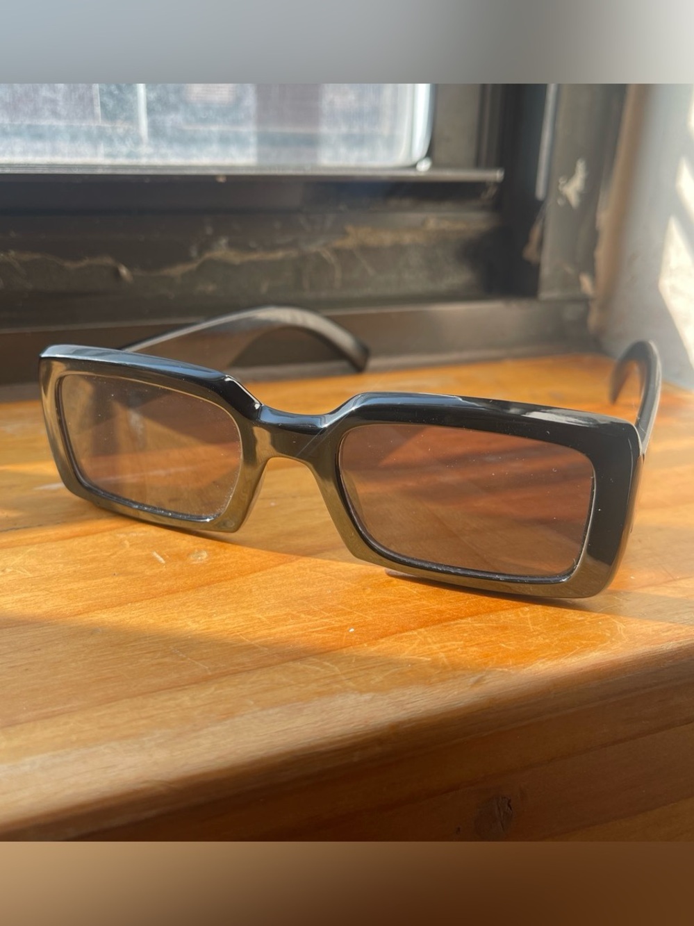 Vintage H&M Black square sunglasses with dark lenses #sunglasses #h&m